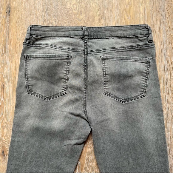 Revamped Skinny Jeans Grey Denim - Size 7 - Picture 4 of 12